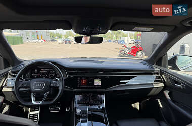 Внедорожник / Кроссовер Audi RS Q8 2020 в 