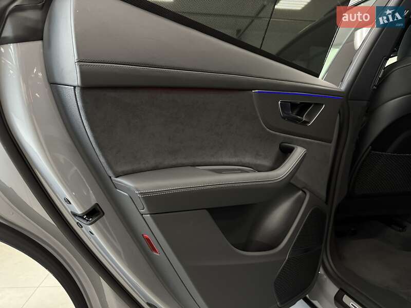 Позашляховик / Кросовер Audi RS Q8 2023 в Тернополі