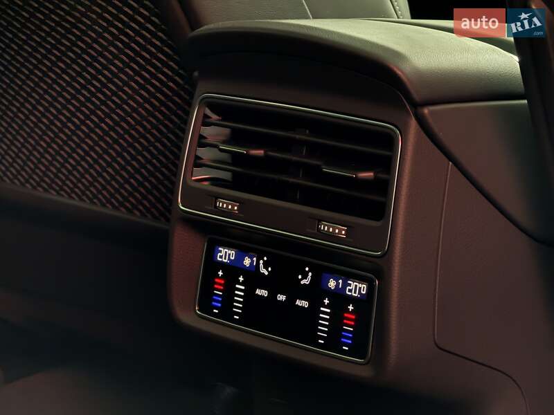 Позашляховик / Кросовер Audi RS Q8 2023 в Тернополі