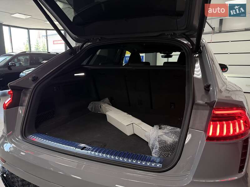 Позашляховик / Кросовер Audi RS Q8 2023 в Тернополі