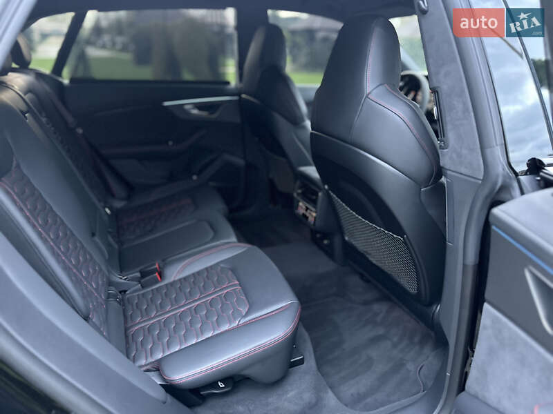 Внедорожник / Кроссовер Audi RS Q8 2023 в Ровно