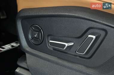 Внедорожник / Кроссовер Audi RS Q8 2025 в 