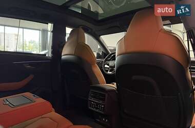 Внедорожник / Кроссовер Audi RS Q8 2025 в 
