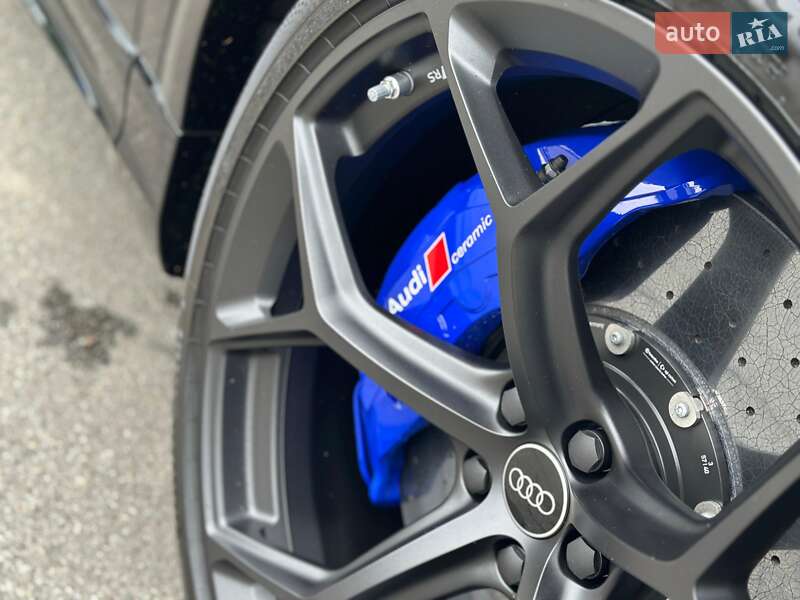 Позашляховик / Кросовер Audi RS Q8 2025 в Києві