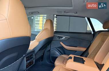 Внедорожник / Кроссовер Audi RS Q8 2024 в 