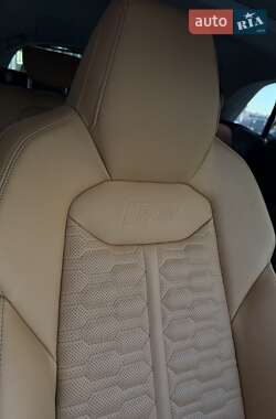 Внедорожник / Кроссовер Audi RS Q8 2024 в 