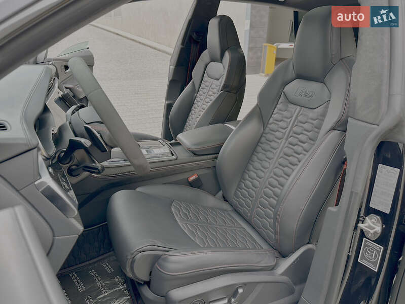 Позашляховик / Кросовер Audi RS Q8 2020 в Києві
