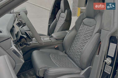 Внедорожник / Кроссовер Audi RS Q8 2020 в 