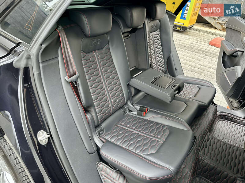 Позашляховик / Кросовер Audi RS Q8 2020 в Києві