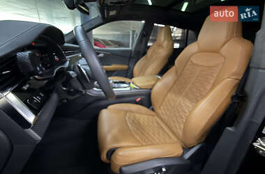 Внедорожник / Кроссовер Audi RS Q8 2021 в 