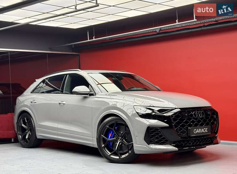 Внедорожник / Кроссовер Audi RS Q8 2025 в Киеве