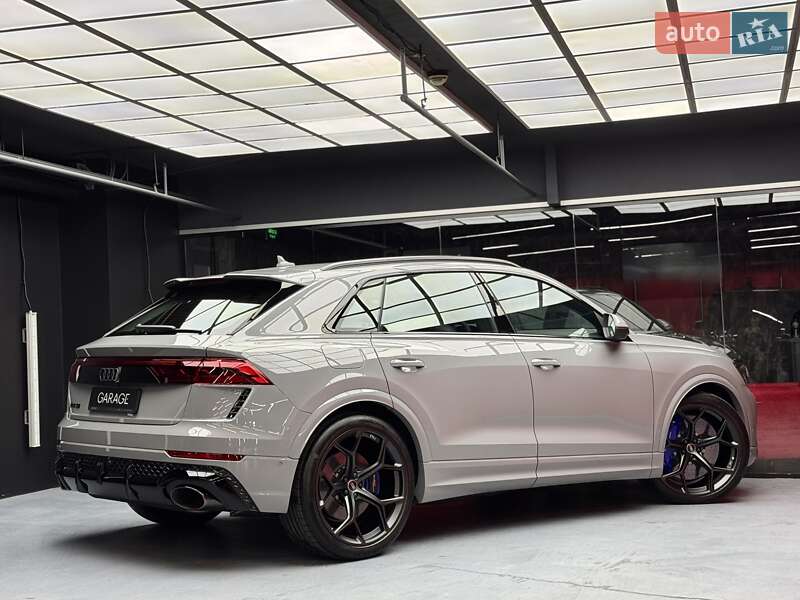 Внедорожник / Кроссовер Audi RS Q8 2025 в Киеве
