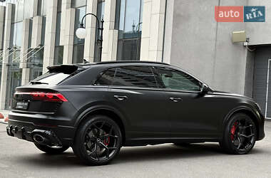 Внедорожник / Кроссовер Audi RS Q8 2024 в 