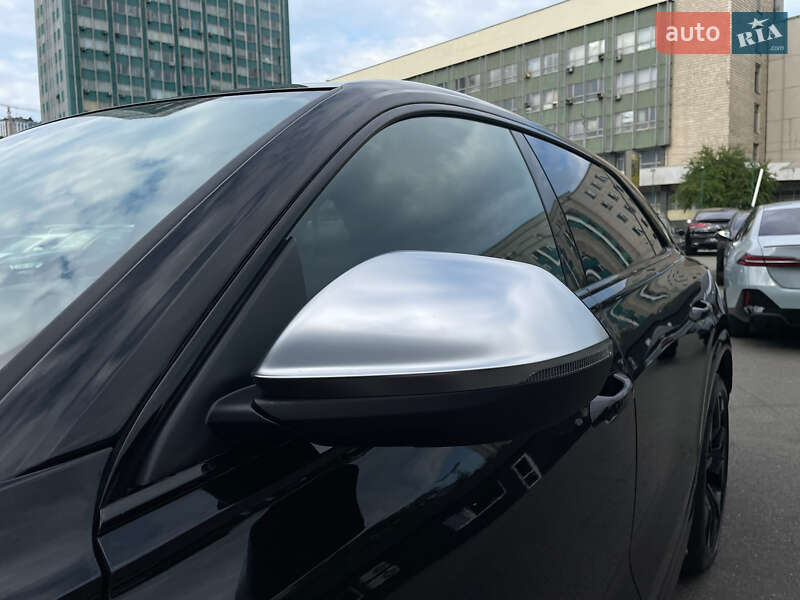 Внедорожник / Кроссовер Audi RS Q8 2020 в Киеве