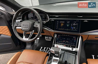 Внедорожник / Кроссовер Audi RS Q8 2020 в 