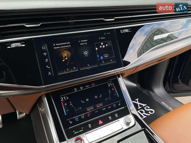 Внедорожник / Кроссовер Audi RS Q8 2020 в Киеве