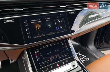 Внедорожник / Кроссовер Audi RS Q8 2020 в 