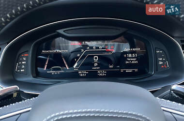 Внедорожник / Кроссовер Audi RS Q8 2020 в 