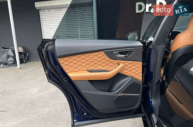 Внедорожник / Кроссовер Audi RS Q8 2020 в 