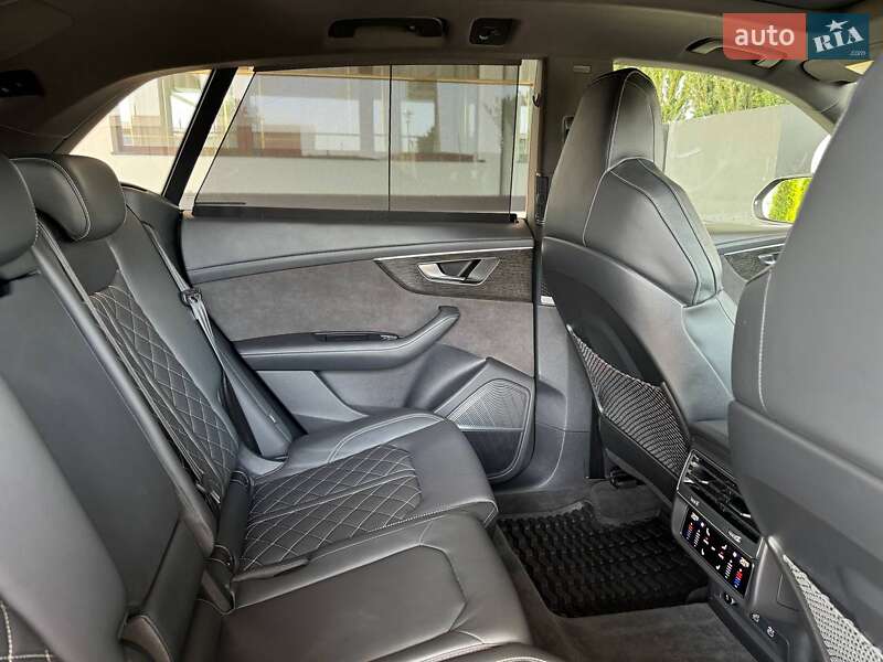 Внедорожник / Кроссовер Audi RS Q8 2021 в Львове