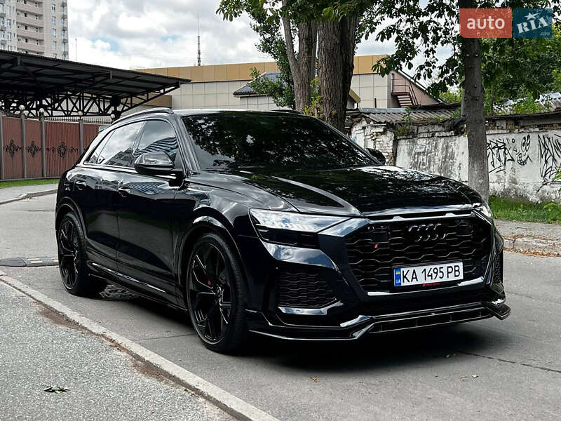 Audi RS Q8 2023