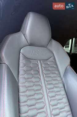 Внедорожник / Кроссовер Audi RS Q8 2023 в 