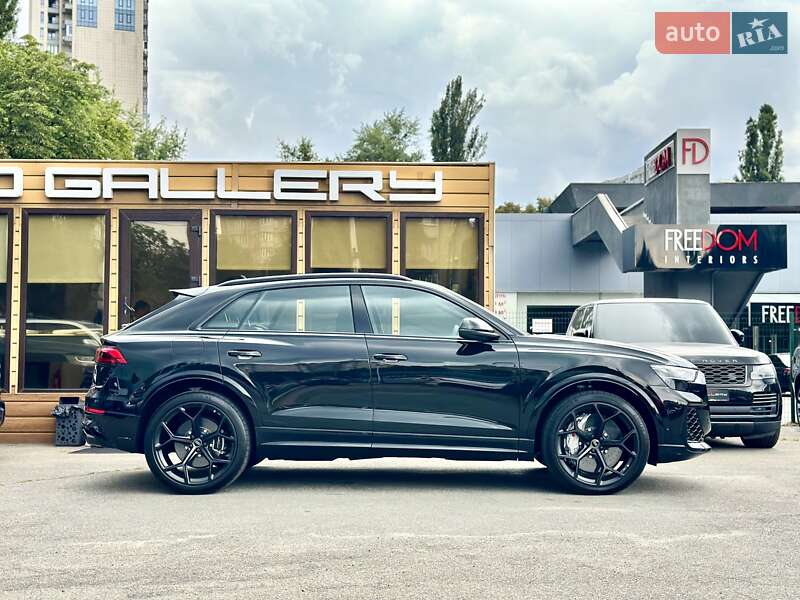 Внедорожник / Кроссовер Audi RS Q8 2025 в Киеве