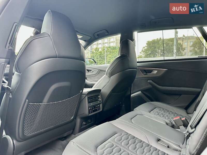 Внедорожник / Кроссовер Audi RS Q8 2025 в Киеве