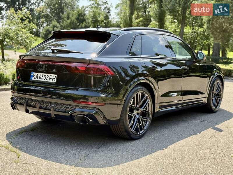 Внедорожник / Кроссовер Audi RS Q8 2025 в Киеве