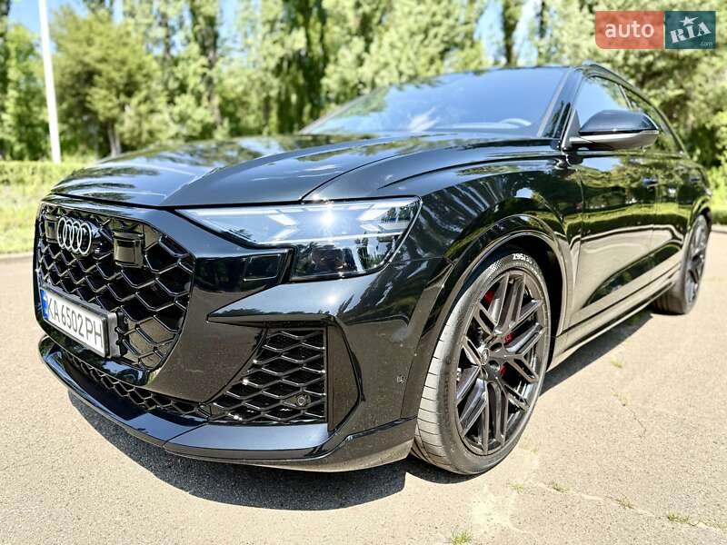 Внедорожник / Кроссовер Audi RS Q8 2025 в Киеве