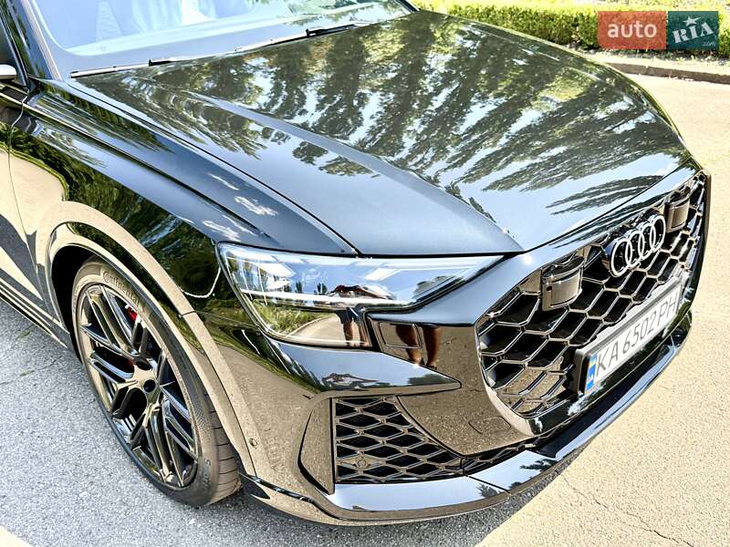 Внедорожник / Кроссовер Audi RS Q8 2025 в Киеве