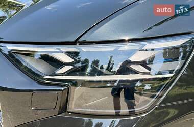 Позашляховик / Кросовер Audi RS Q8 2025 в 