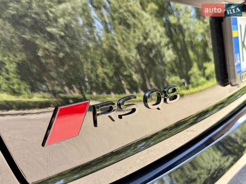 Внедорожник / Кроссовер Audi RS Q8 2025 в Киеве