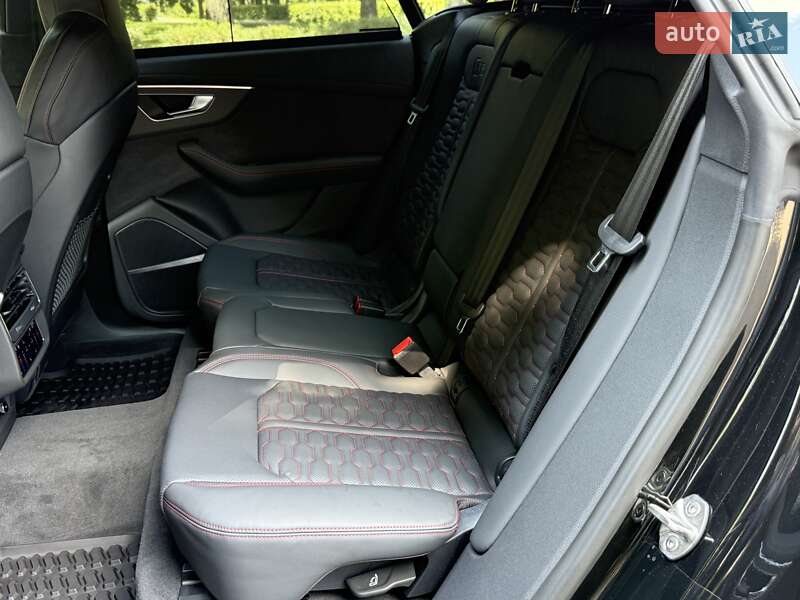 Внедорожник / Кроссовер Audi RS Q8 2025 в Киеве