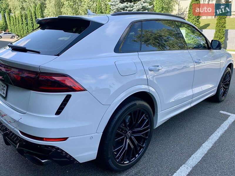 Позашляховик / Кросовер Audi RS Q8 2025 в Києві фото 8 Позашляховик / Кросовер Audi RS Q8 2025 в Києві
