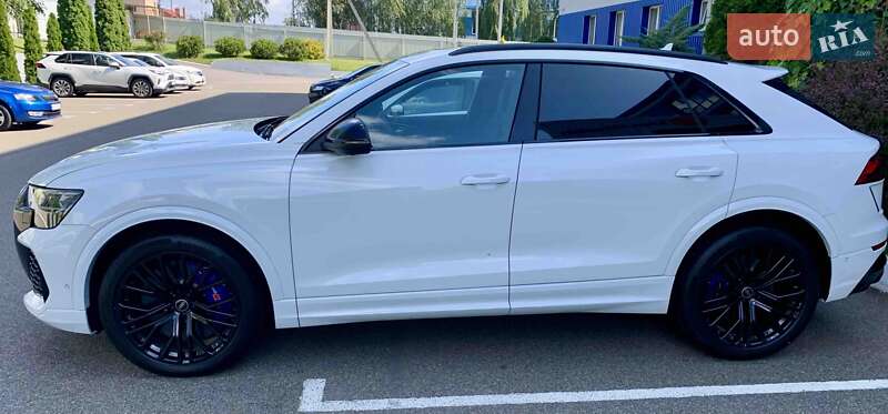 Позашляховик / Кросовер Audi RS Q8 2025 в Києві фото 10 Позашляховик / Кросовер Audi RS Q8 2025 в Києві