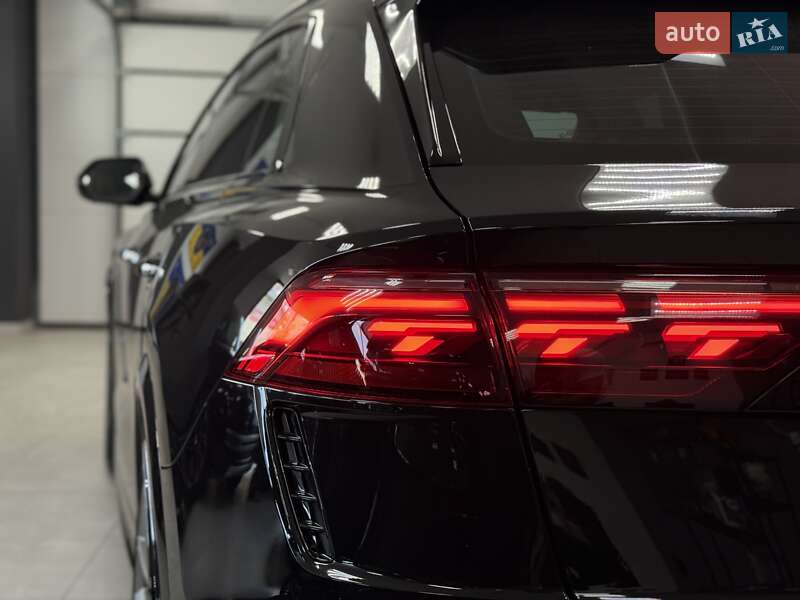 Внедорожник / Кроссовер Audi RS Q8 2024 в Тернополе