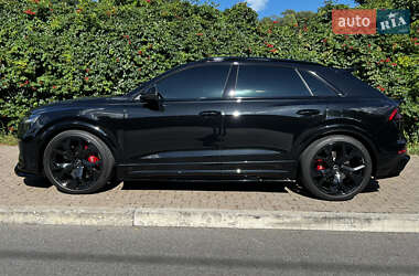 Внедорожник / Кроссовер Audi RS Q8 2023 в 