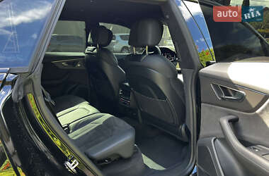 Внедорожник / Кроссовер Audi RS Q8 2023 в 