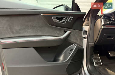 Внедорожник / Кроссовер Audi RS Q8 2021 в 