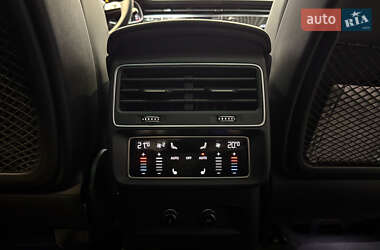 Внедорожник / Кроссовер Audi RS Q8 2021 в 