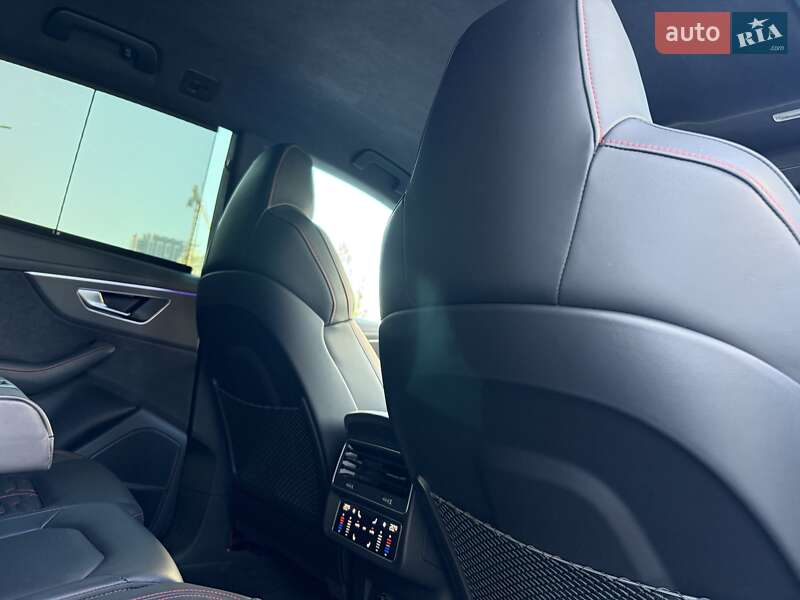 Позашляховик / Кросовер Audi RS Q8 2023 в Києві