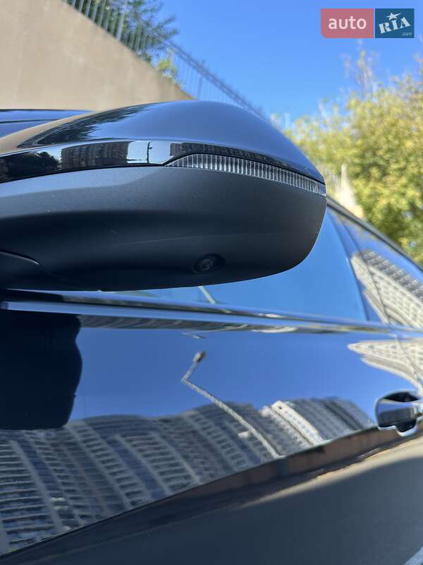 Внедорожник / Кроссовер Audi RS Q8 2021 в Киеве фото 13 Внедорожник / Кроссовер Audi RS Q8 2021 в Киеве