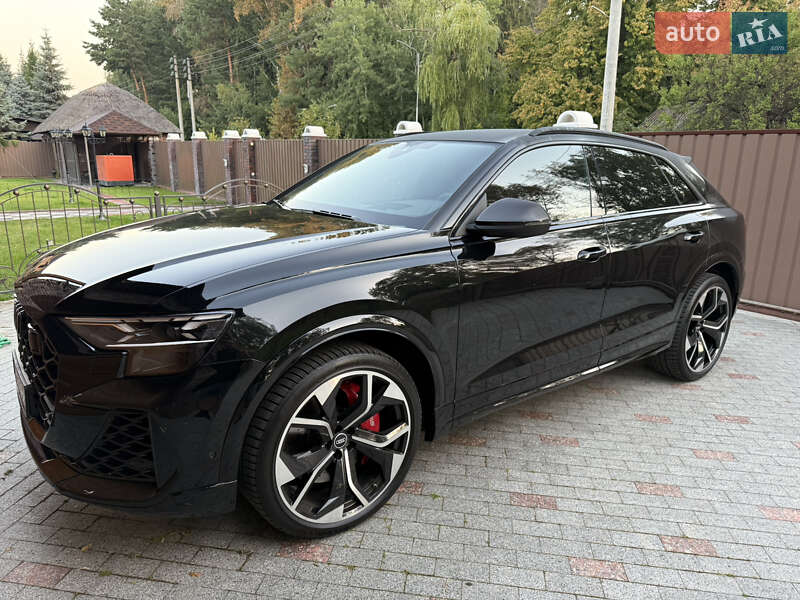 Audi RS Q8 2023