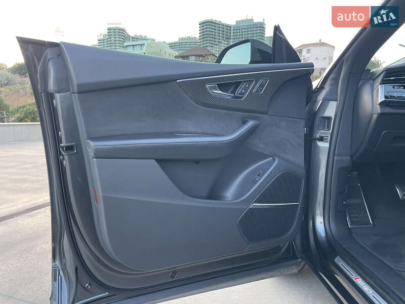 Позашляховик / Кросовер Audi RS Q8 2020 в Одесі