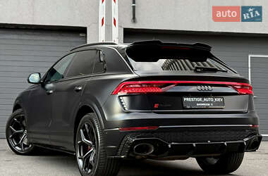 Внедорожник / Кроссовер Audi RS Q8 2020 в 