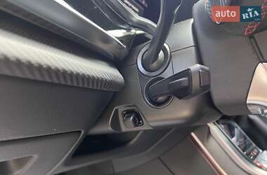 Позашляховик / Кросовер Audi RS Q8 2021 в 
