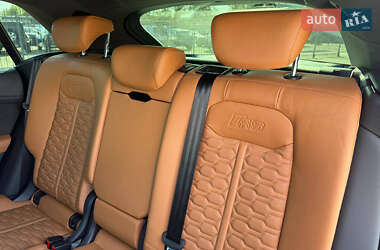 Позашляховик / Кросовер Audi RS Q8 2021 в 