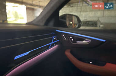 Позашляховик / Кросовер Audi RS Q8 2021 в 