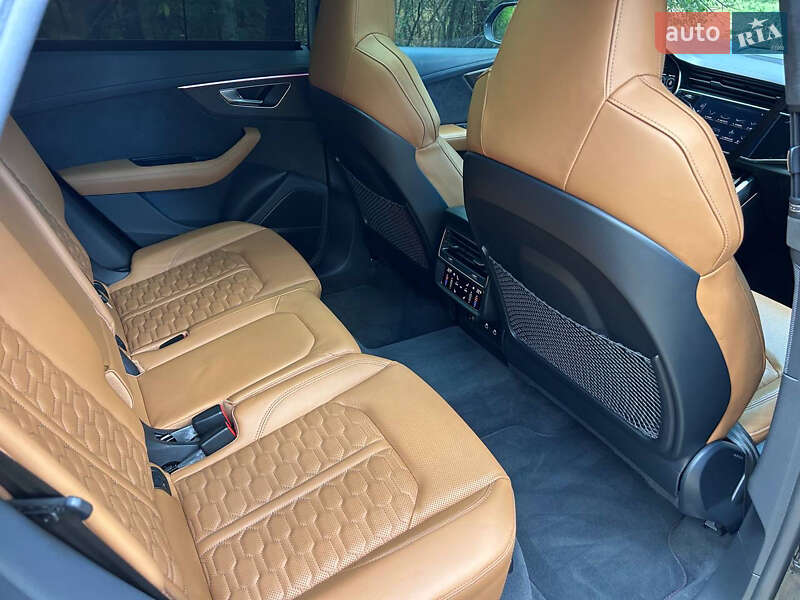 Позашляховик / Кросовер Audi RS Q8 2021 в Києві